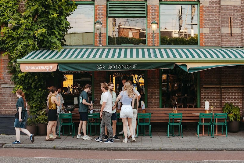 Bar Botanique
