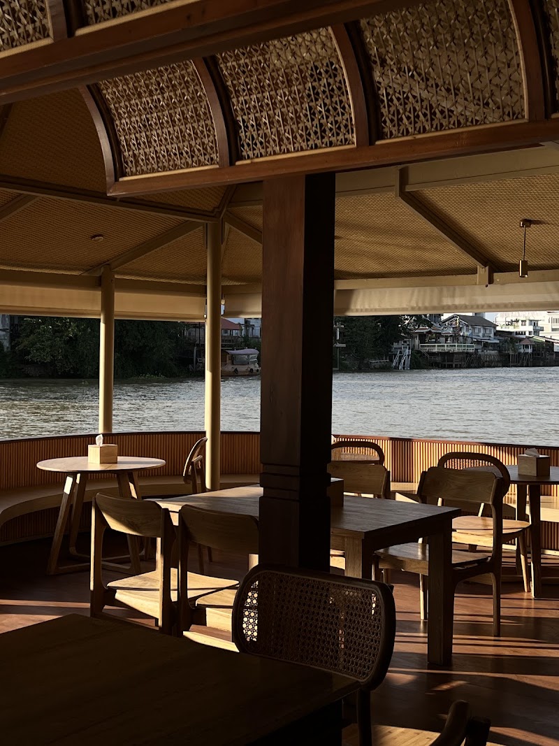 Tarn Ayutthaya ธาร - Thai Restaurant