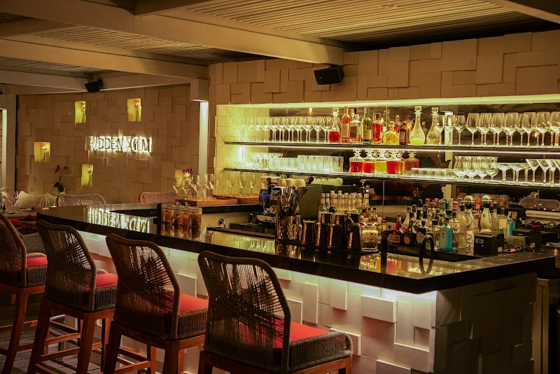 Hidden Gem Uluwatu - Restaurant & Wine Lounge