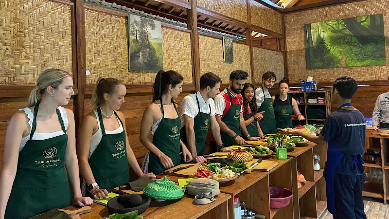 Taman Dukuh Bali Farm Cooking School | Cooking Class Ubud