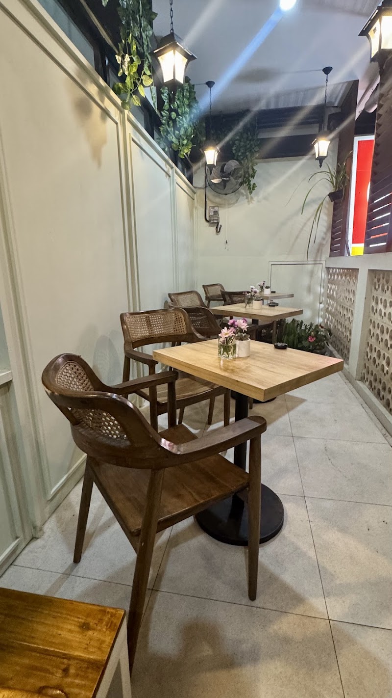 Veganlicious – Plant-Based Smoothie Bowls & Coffee