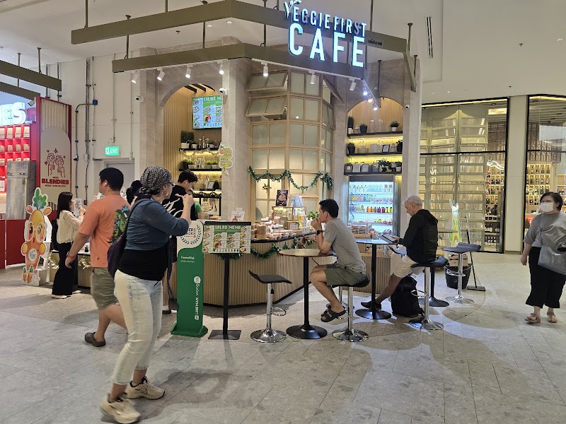 Veggie First Cafe One Bangkok