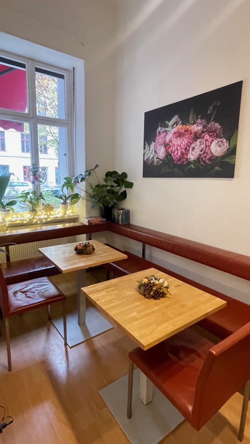 MAV BLUEBERRY CAFE