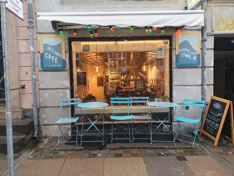 Emmylou Café