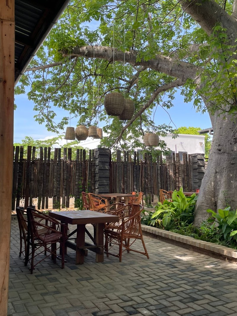 305 Karafuu Restaurant