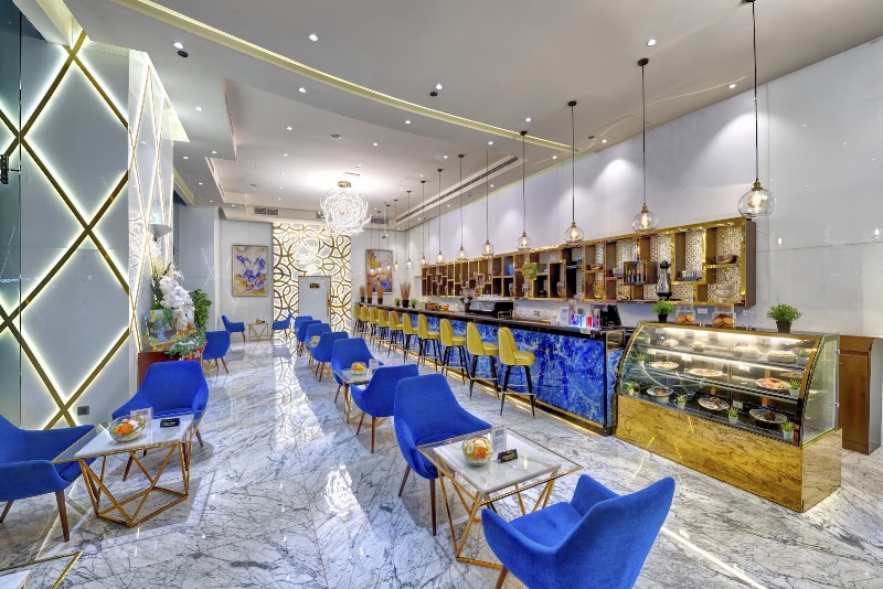 Le Veyron Cafe