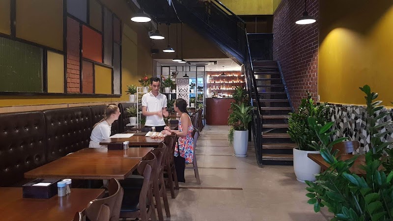 Hoang's Restaurant - Vietnamese Restaurant & Vegan Food