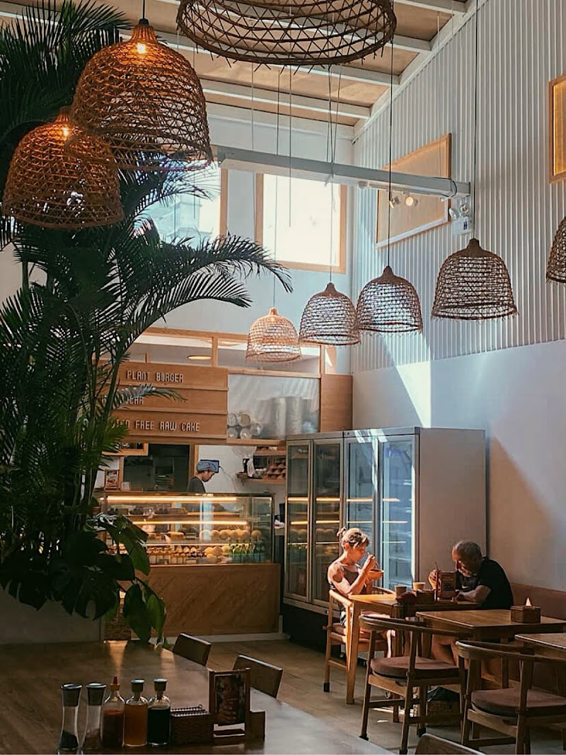 Roots Plant-based Cafe - Health Conscious restaurant