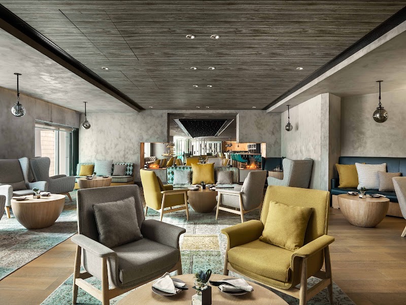 Alibi - Wine Dine Be Social