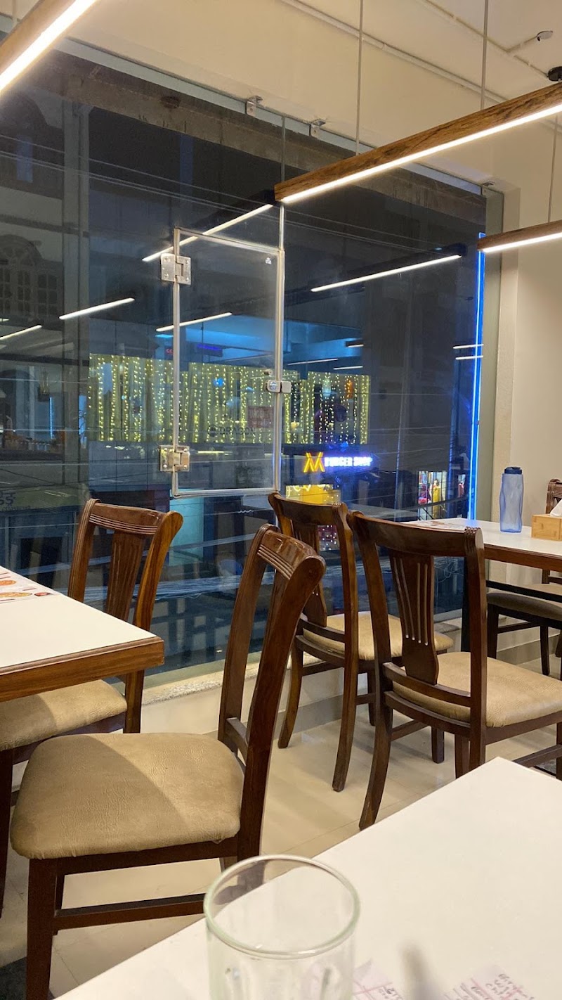 Haadi Bistro & Cafe Bouddha