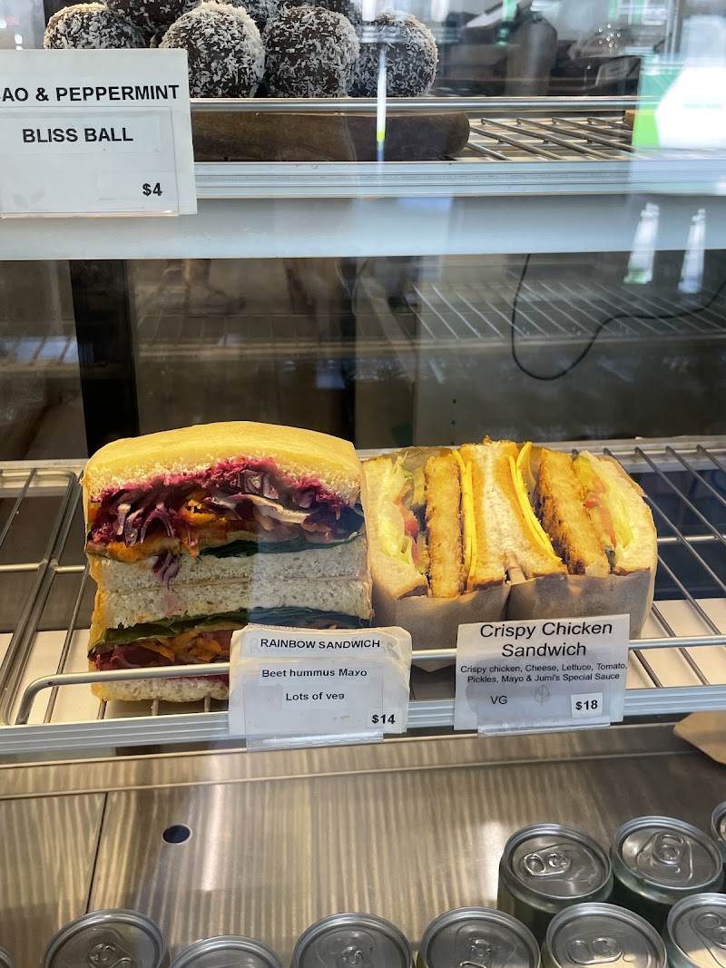 Jumi's Cafe