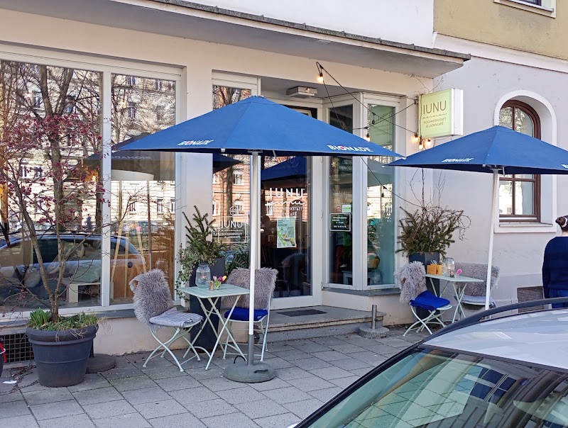 IUNU Kochwerkstatt und Ladencafé