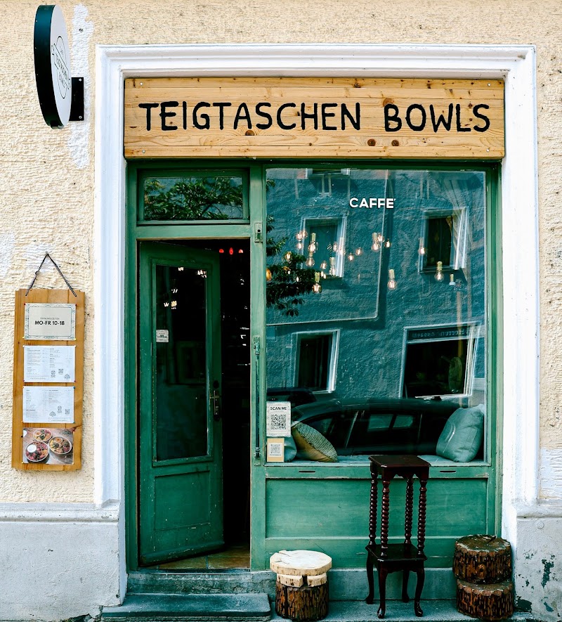 Teigtaschen Bowls Restaurant Café - Hausgemacht + vegan Optionen