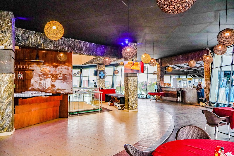 Hunger's Nest Family Restaurant & Bar