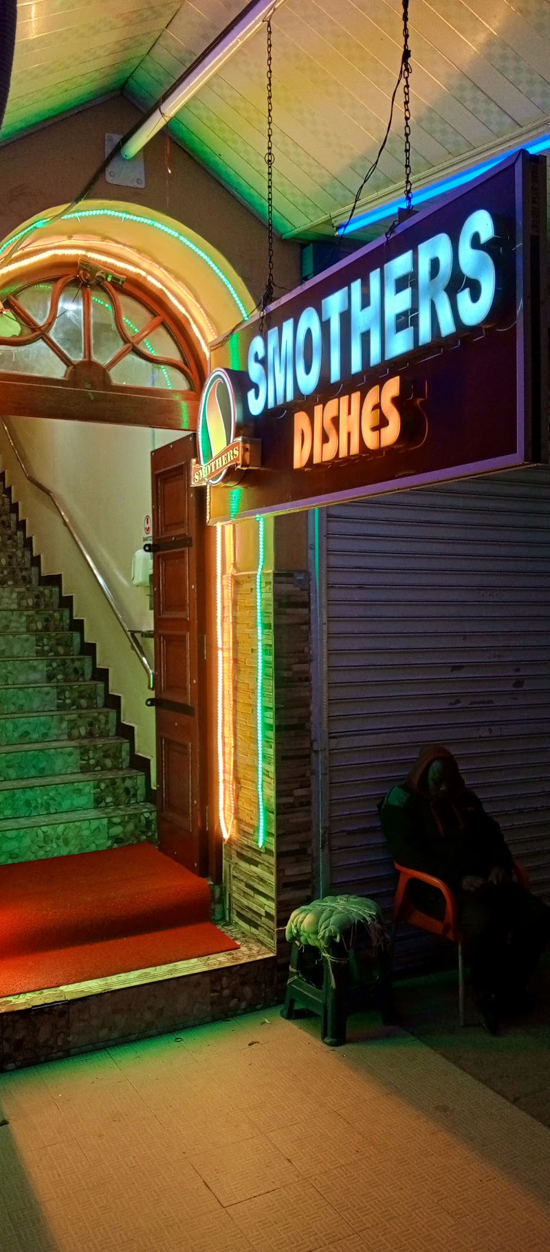 Smothers Dishes