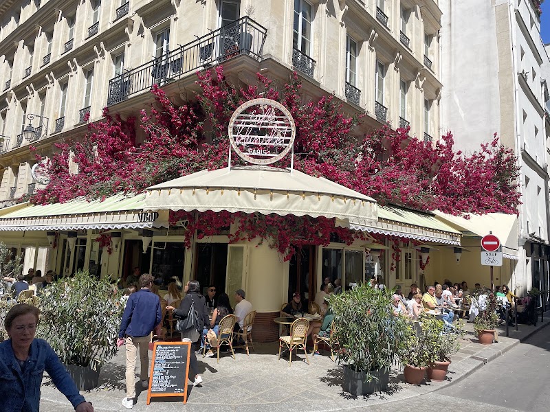 Cafe Blanchet Paris