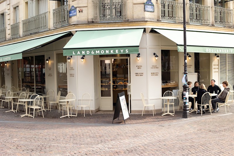 Land&Monkeys Les Halles
