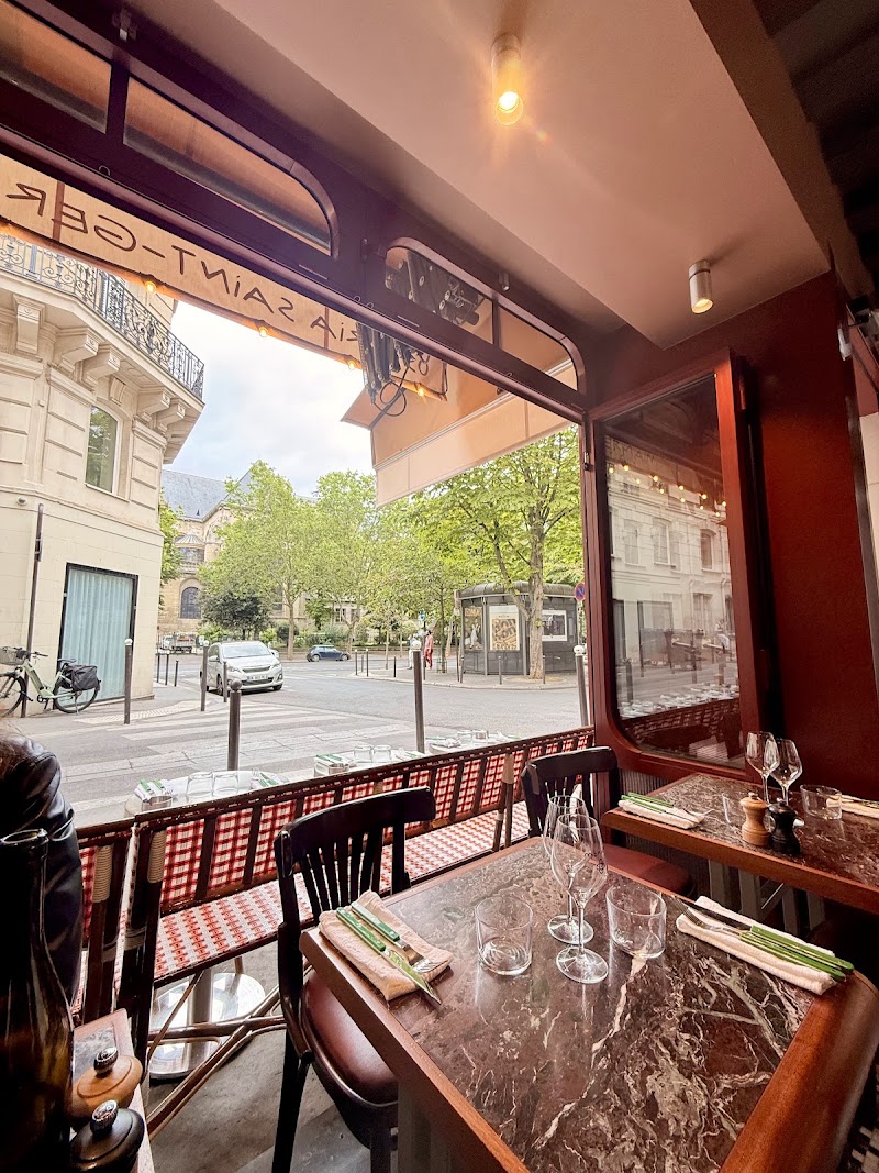 Monica - Pizzeria Saint Germain