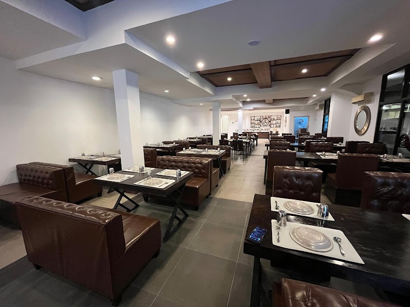 Iris Multi Cuisine Restaurant & Bar