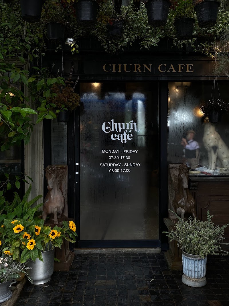 Churn Cafe Phitsanulok (เชิญคาเฟ่)