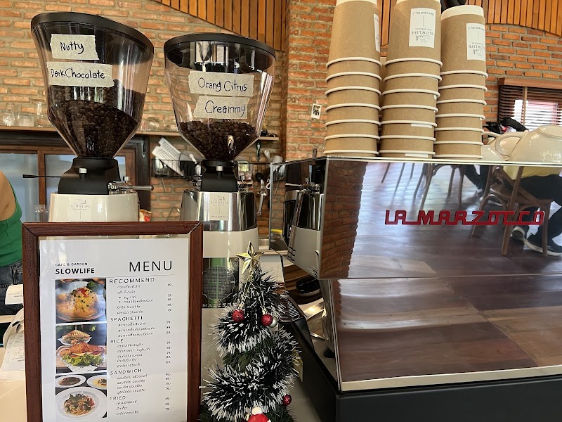 Slowlife café and garden