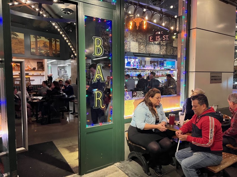The Grove Restaurant & Bar