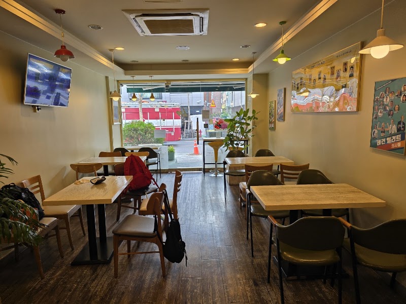 Loving Hut Cafe
