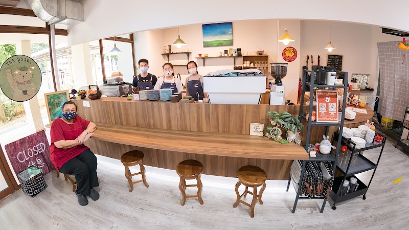 Lucky Cat Vegetarian/Vegan Cafe