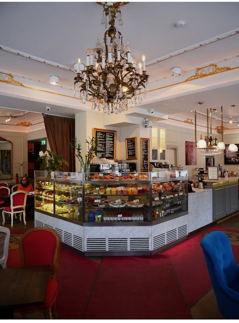 Karla Cafe