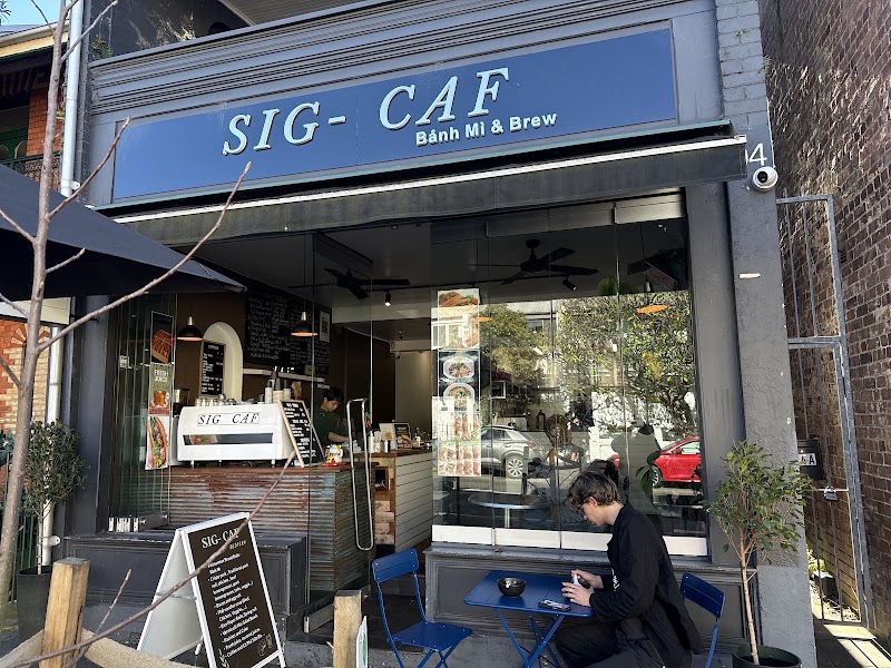 SIG- CAF REDFERN