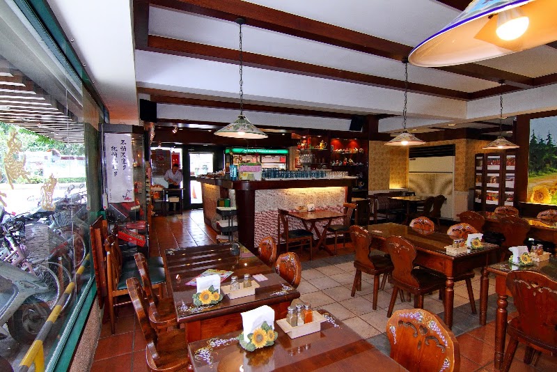 Kapok Vegetarian Coffee And Restaurant