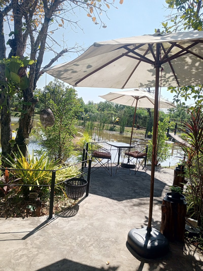 Nature House Cafe' & Restaurant