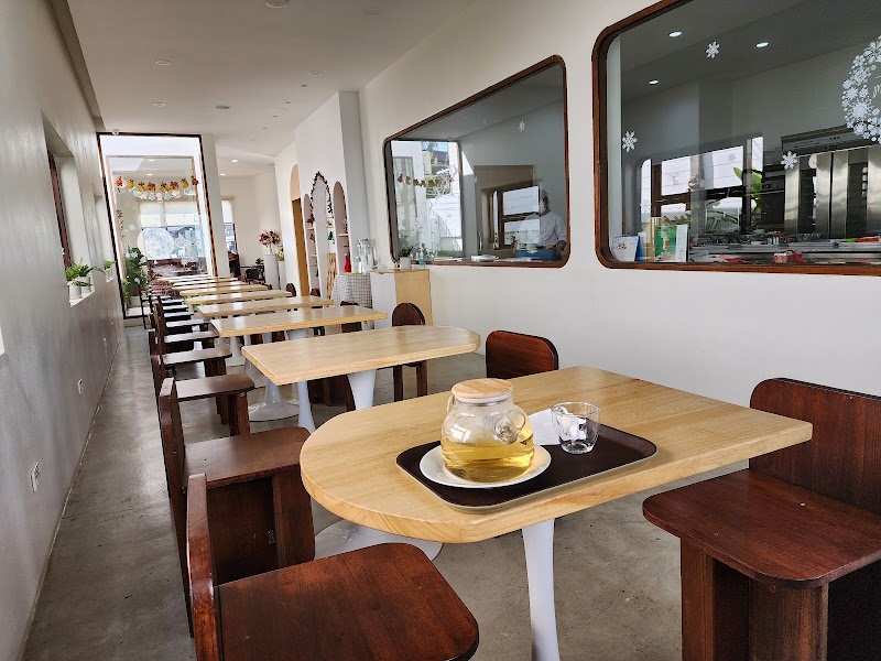 Space 'n Taste Co-Working Cafe'