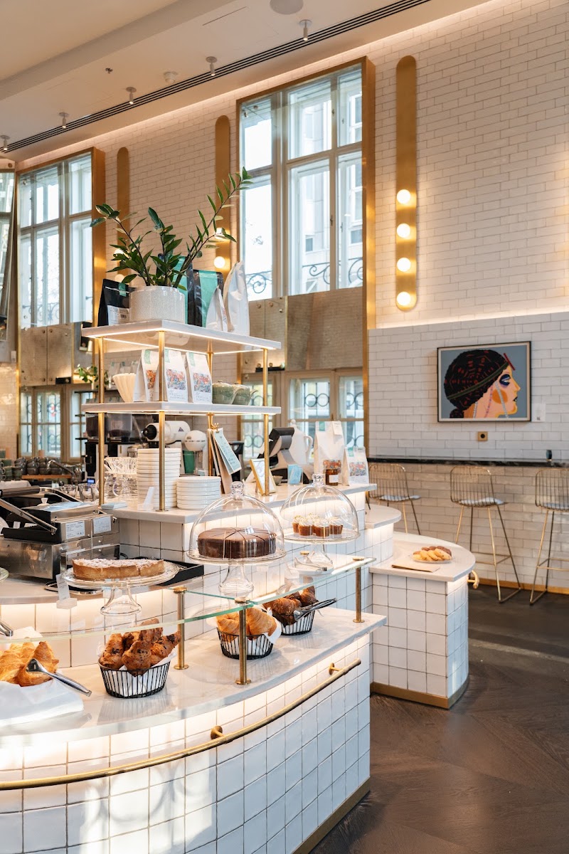 Elias Coffee Shop